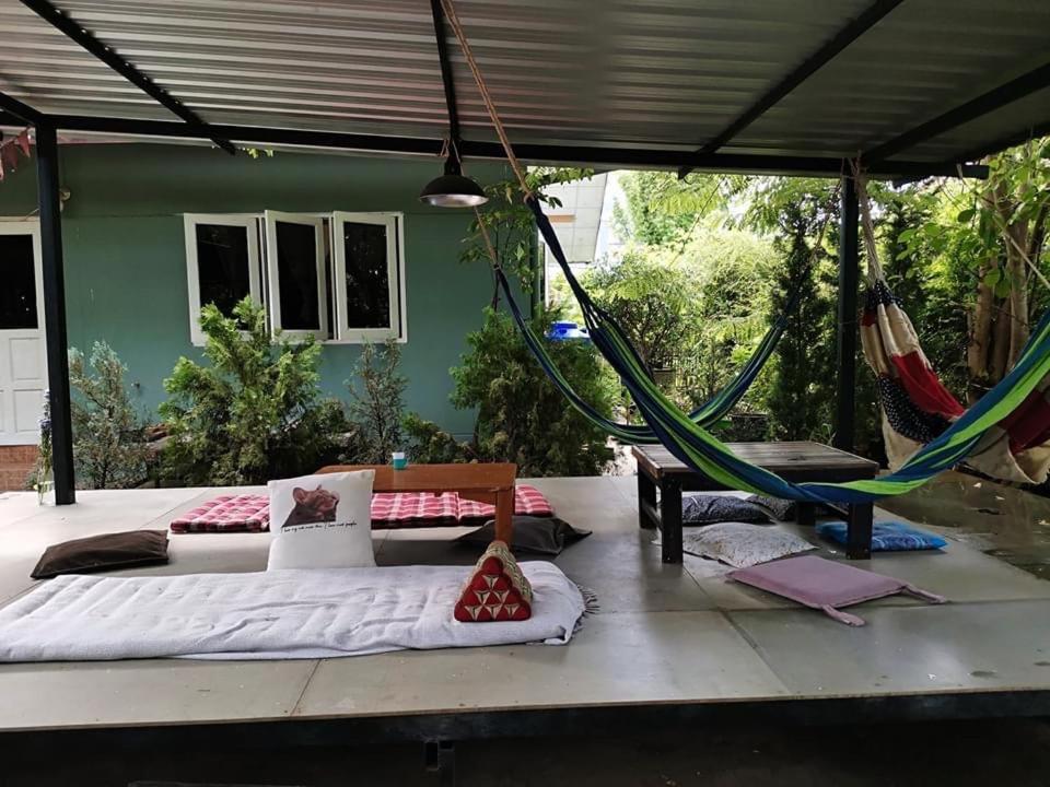 Carrot On The Moon Hostel Pai Exterior foto